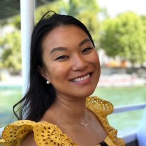 Meet your Posher, Jennifer